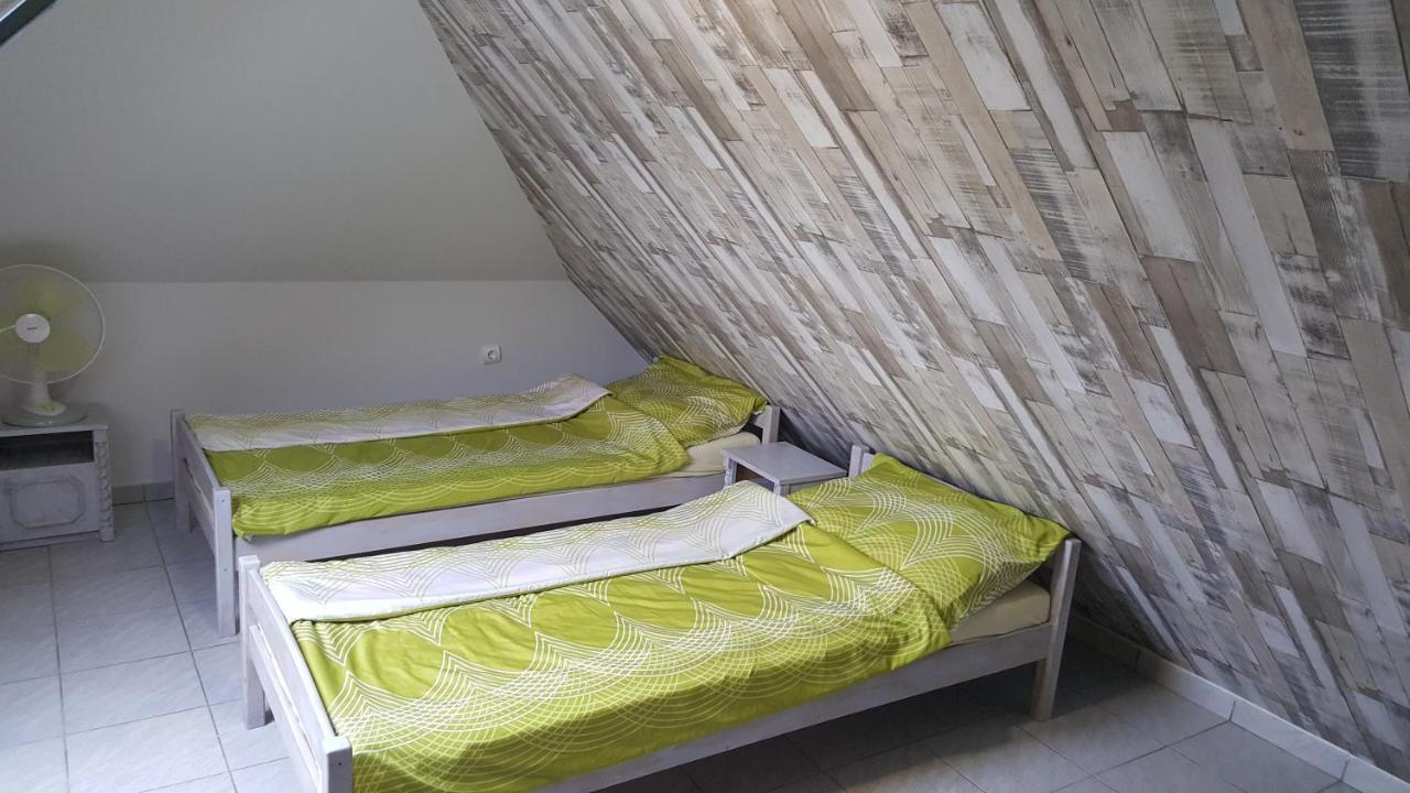 Illaberek Apartmanok Hajduszoboszlo Exterior photo